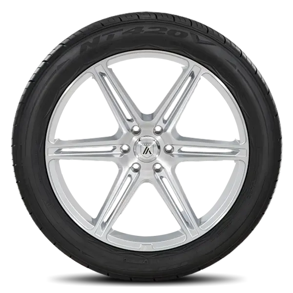 285/40R24 XL Nitto NT420V