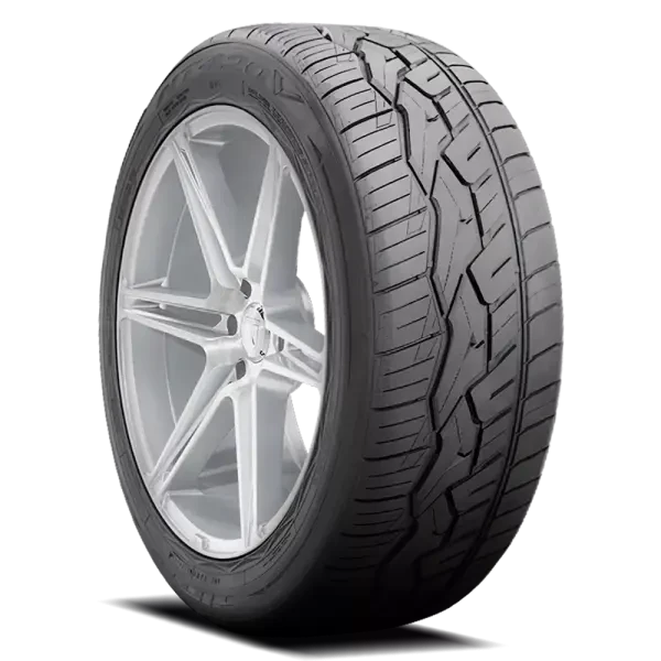305/45R22 XL Nitto NT420V